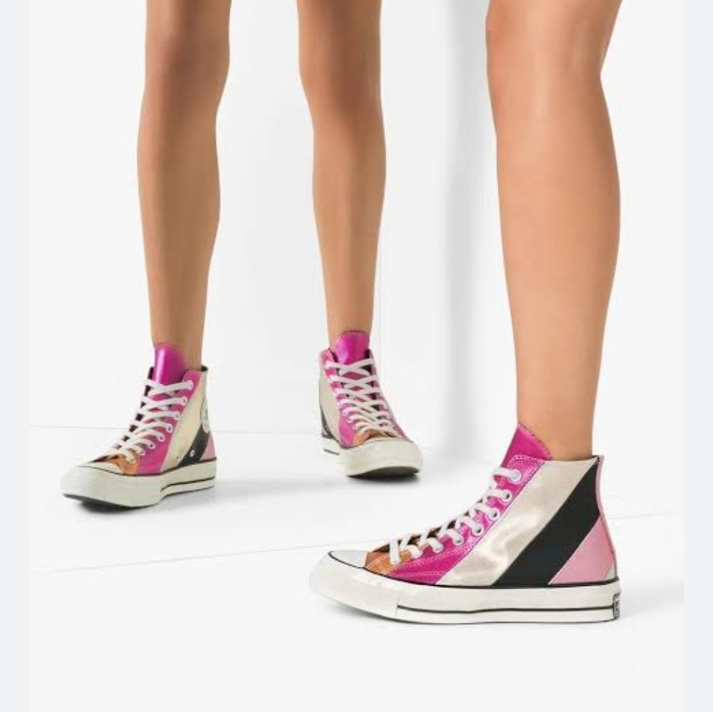 NWT WOMAN CONVERSE CHUCK TAYLOR 1970S HI 'METALLIC RAINBOW' 565866C